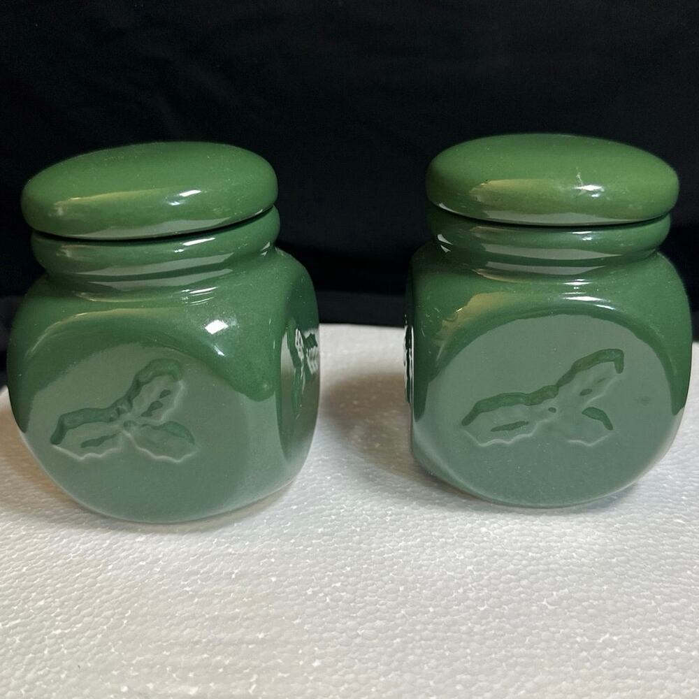 Christmas Trinket Spice Jar - Lid has Gasket Solid Green Poinsettia Design